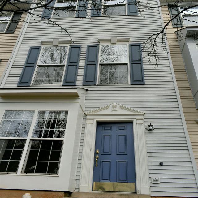 Townhouse managed by D2Rai LLC in Herndon, Virginia